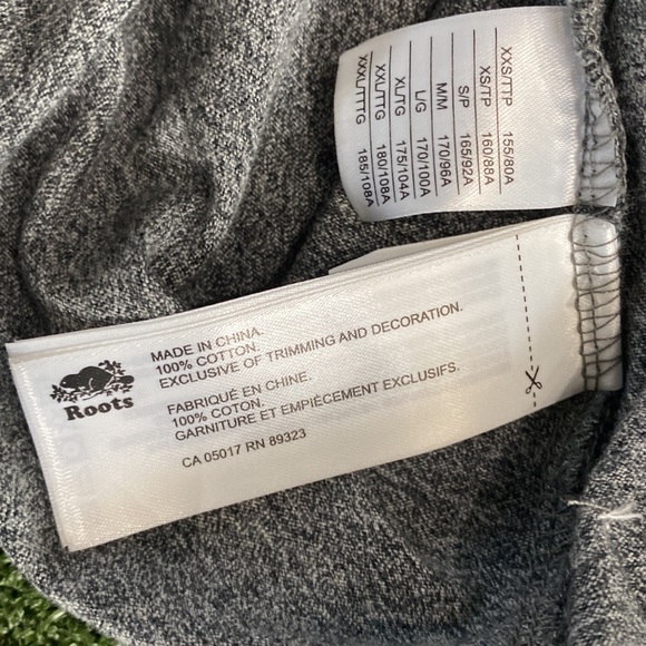 ROOTS long sleeve tshirt - Picture 5 of 6